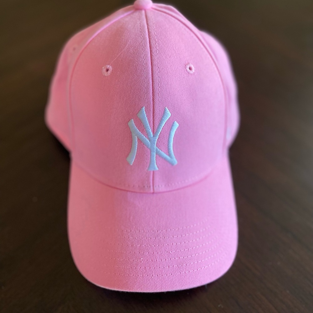 New York Yankees hat